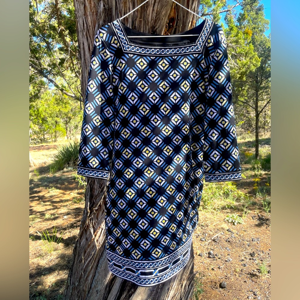 Women's White House Black Market patterned dress Sz. Large